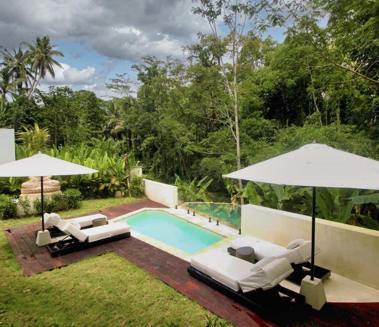TROPICAL CONTEMPORARY DESIGN 4 BEDROOM VILLA FOR SALE LEASEHOLD IN UBUD BE-2160 